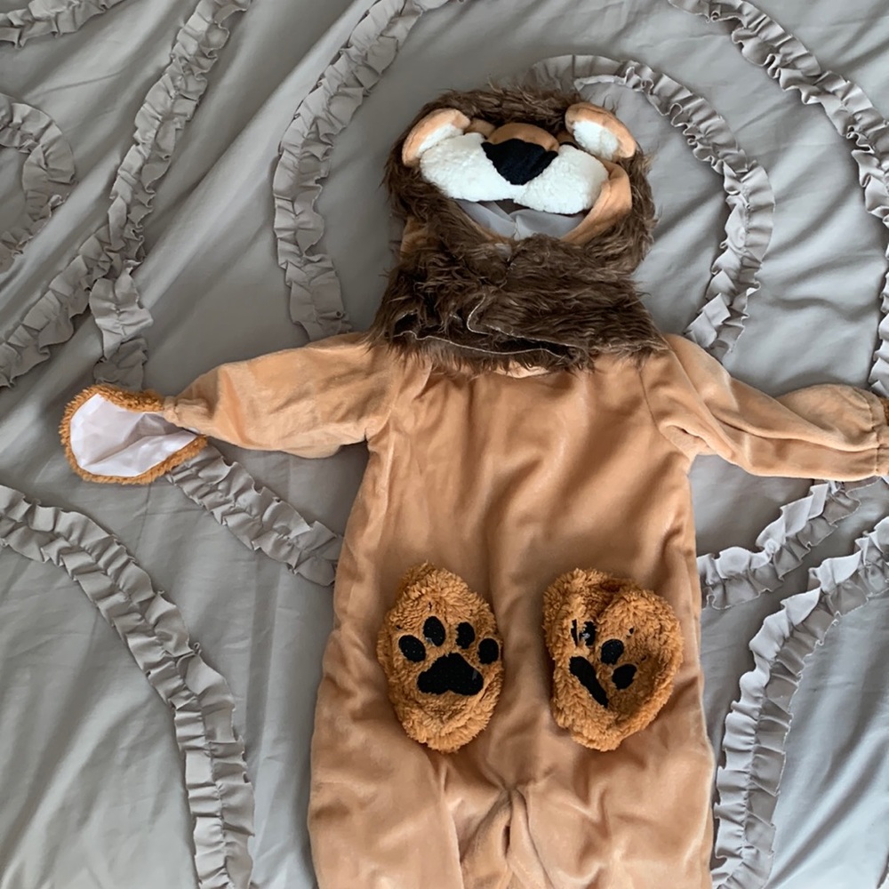 Cuddly Jungle Lil Lion 12-18 months